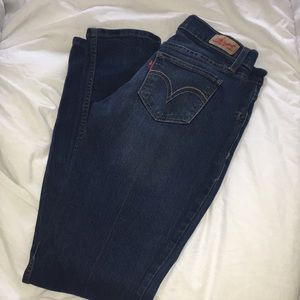 524 Levi Skinny Jean